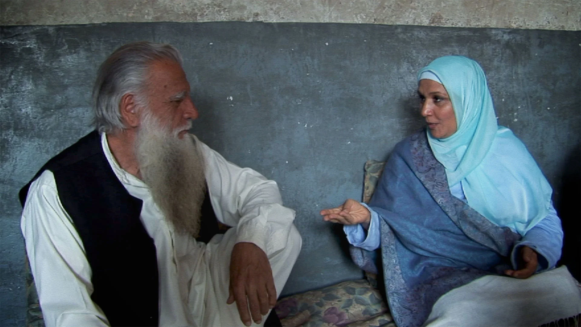 Love-Marriage-in-Kabul-05